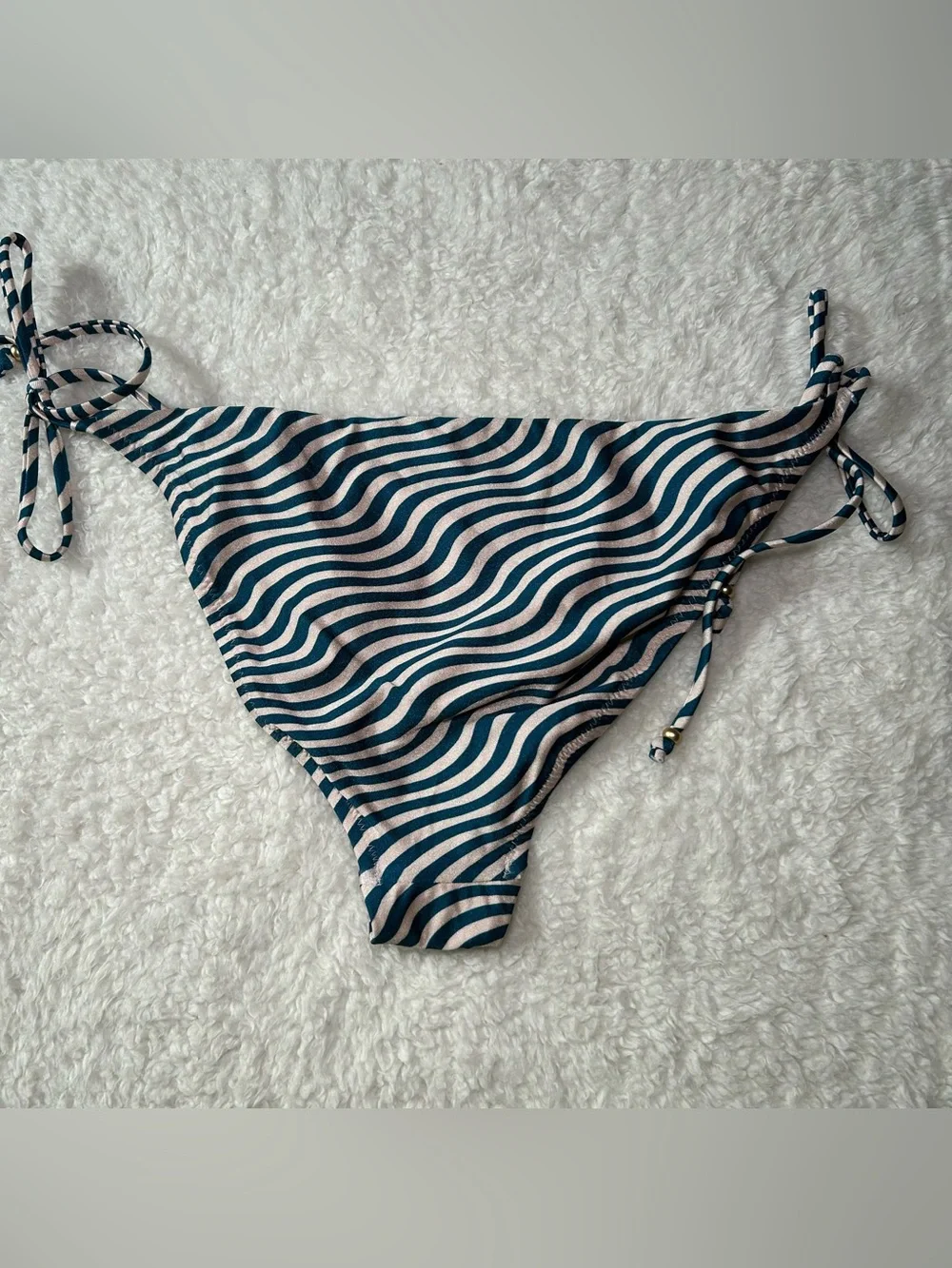 Shade & Shore Women’s Low Rise Cheeky Tie Side Bikini Bottoms Large NWOT